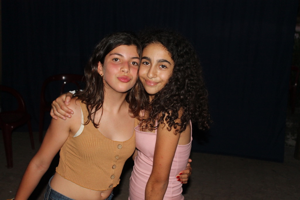 Village Camps International Summer Camp Ard&egrave;che, France 2019-07-26 https://www.villagecamps.com/journals_admin/images/2236-7360-DiscoBall8 copy.jpg